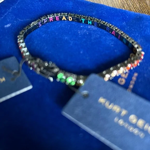 Kurt Geiger London Tennis Bracelet w/Multicolor Gemstones. Gun Metal
7.5”
NWT - Picture 5 of 7